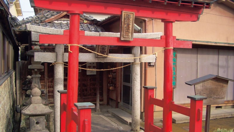 栄富稲荷・雪輪天満宮